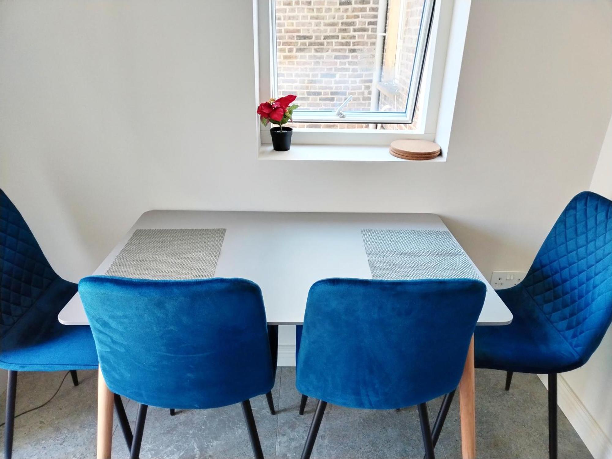 New Refurbished One Bed Flat In The West Appartamento